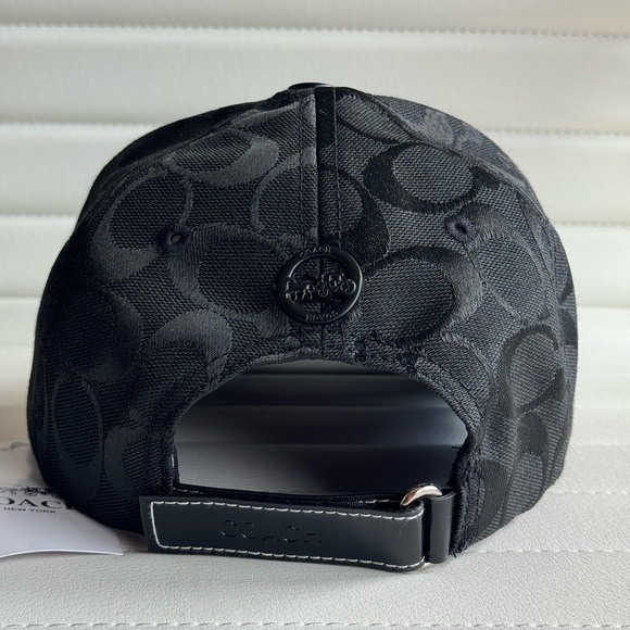 Coach Hat - Picture 6 of 9